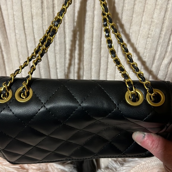 New black and gold cross body - Picture 3 of 7